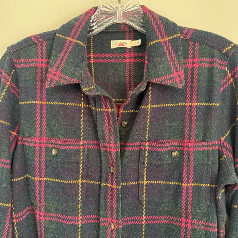 Faherty Women’s Legend Sweater Shirt Outer Limits Plaid Outdoor Cozy Size Small - Picture 4 of 12